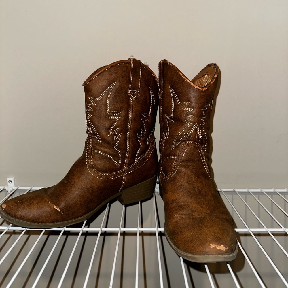 Charlotte Russe cowgirl boots